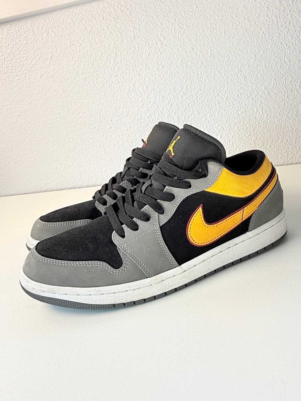 Jordan 1 Low SE Light Graphite Vivid Orange Men FN7308-008 New Authentic size 10